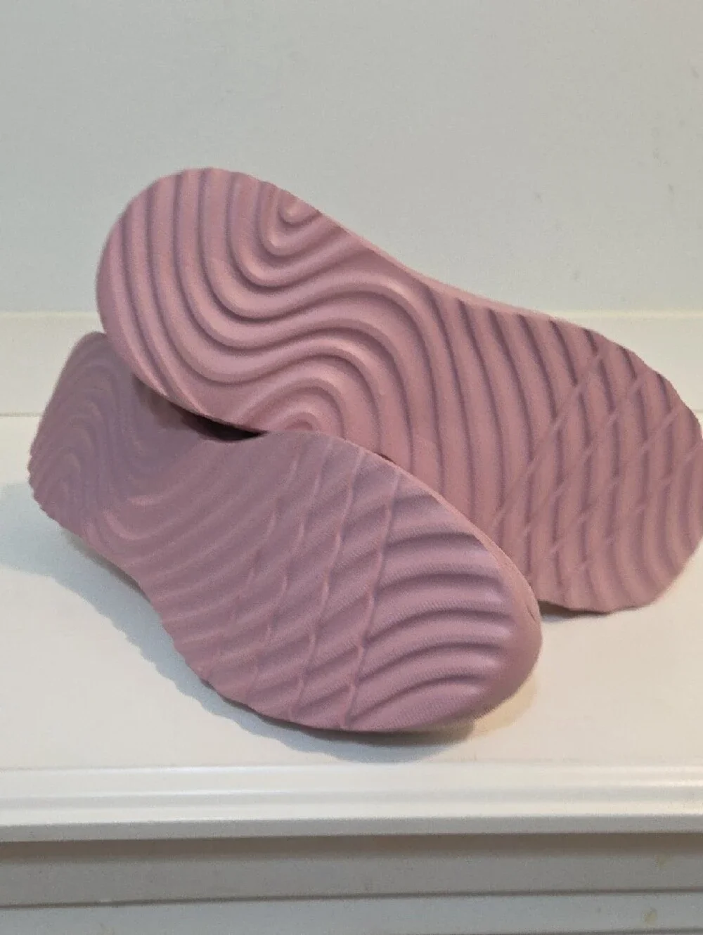 Skechers Light Pink Knit Slip-On Sneakers NWT Size 7 - Picture 5 of 5